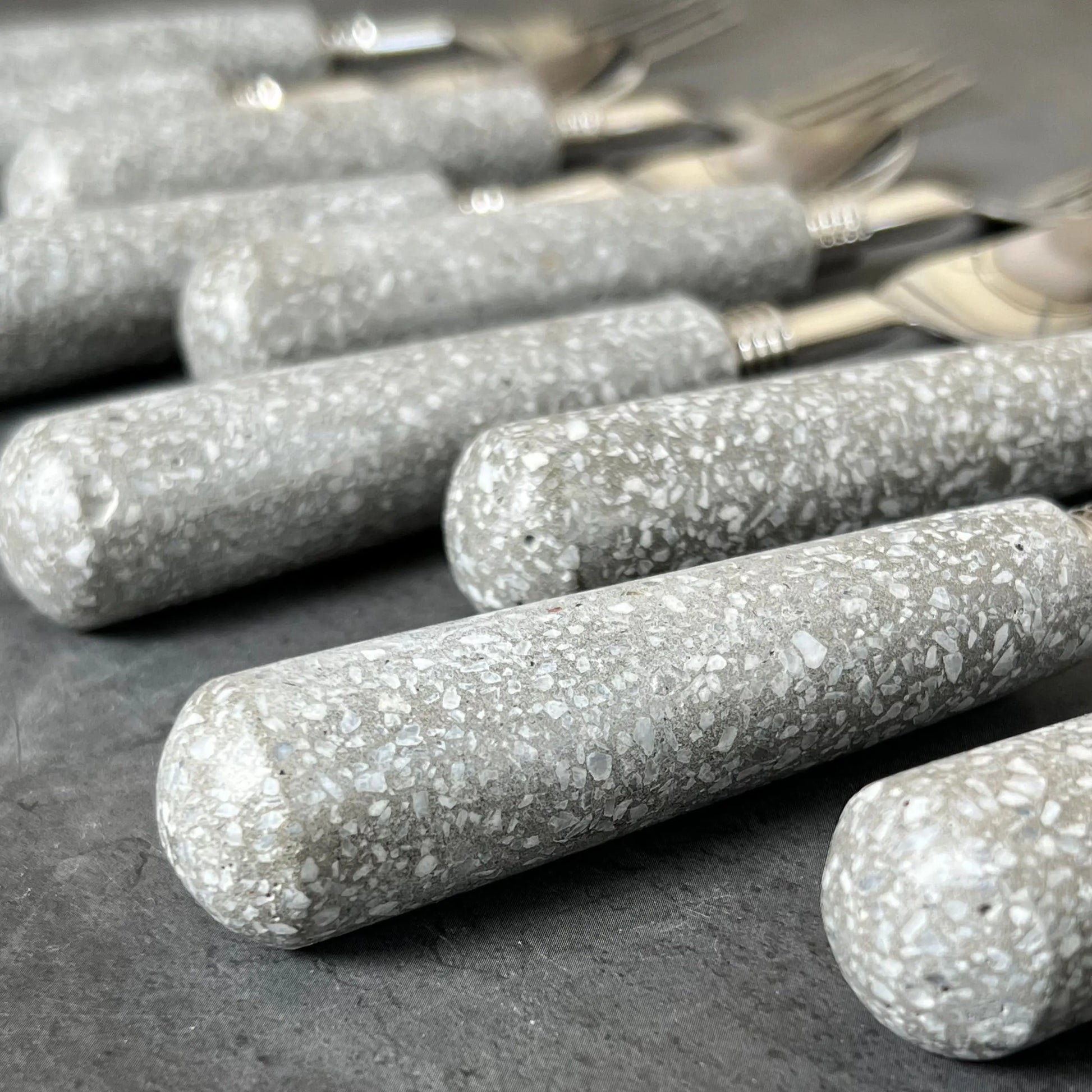 Stone - Cutlery Set of 12 Ichkan