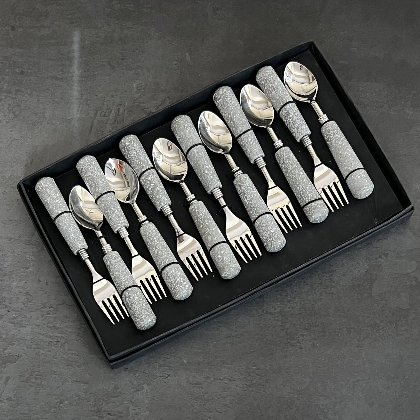 Stone - Cutlery Set of 12 Ichkan