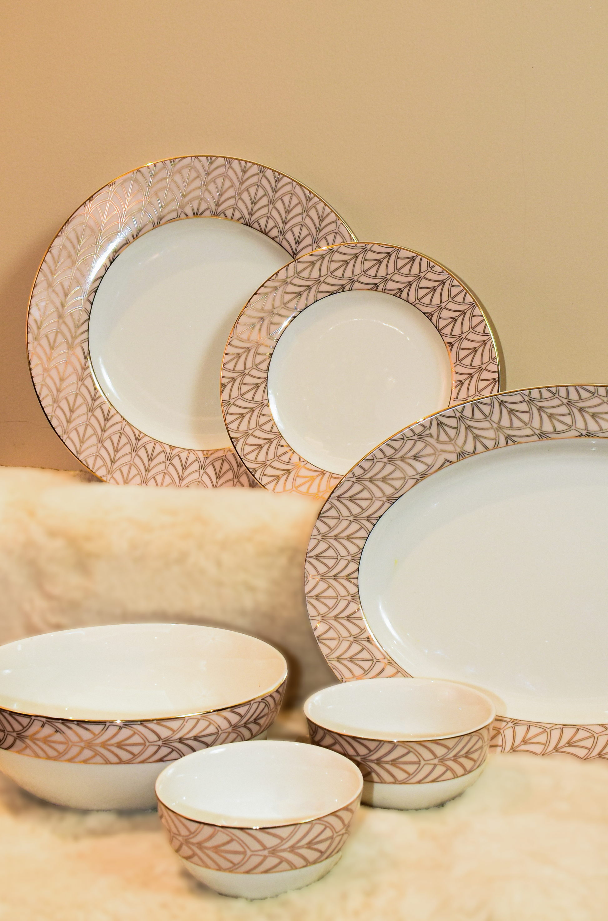 Golden Legacy Dinner Set | 33 Pieces Ichkan