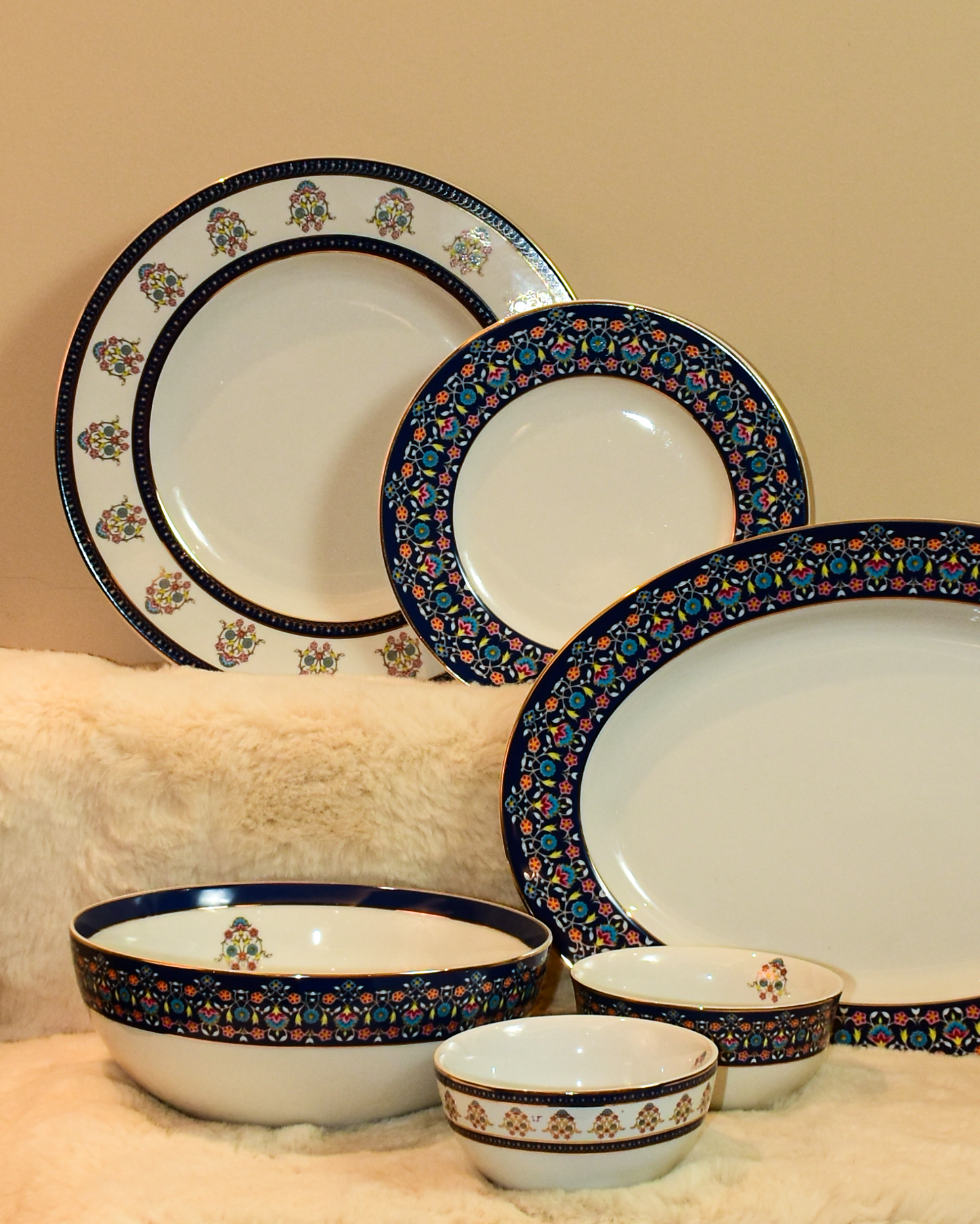 Indian Royalty Dinner Set | 21 pieces Ichkan