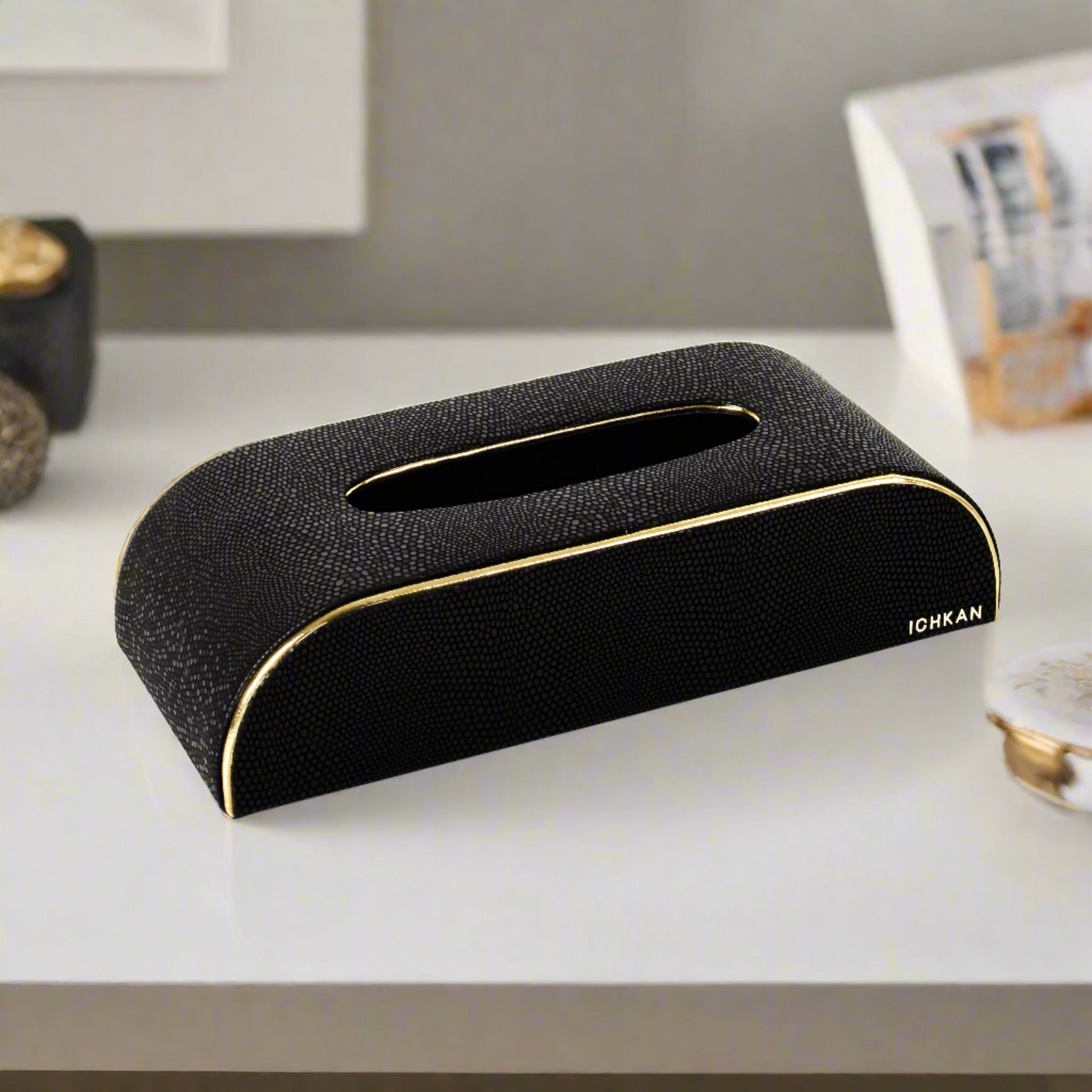 Leatherette Curve Tissue Holder | Black | Serpentine Ichkan