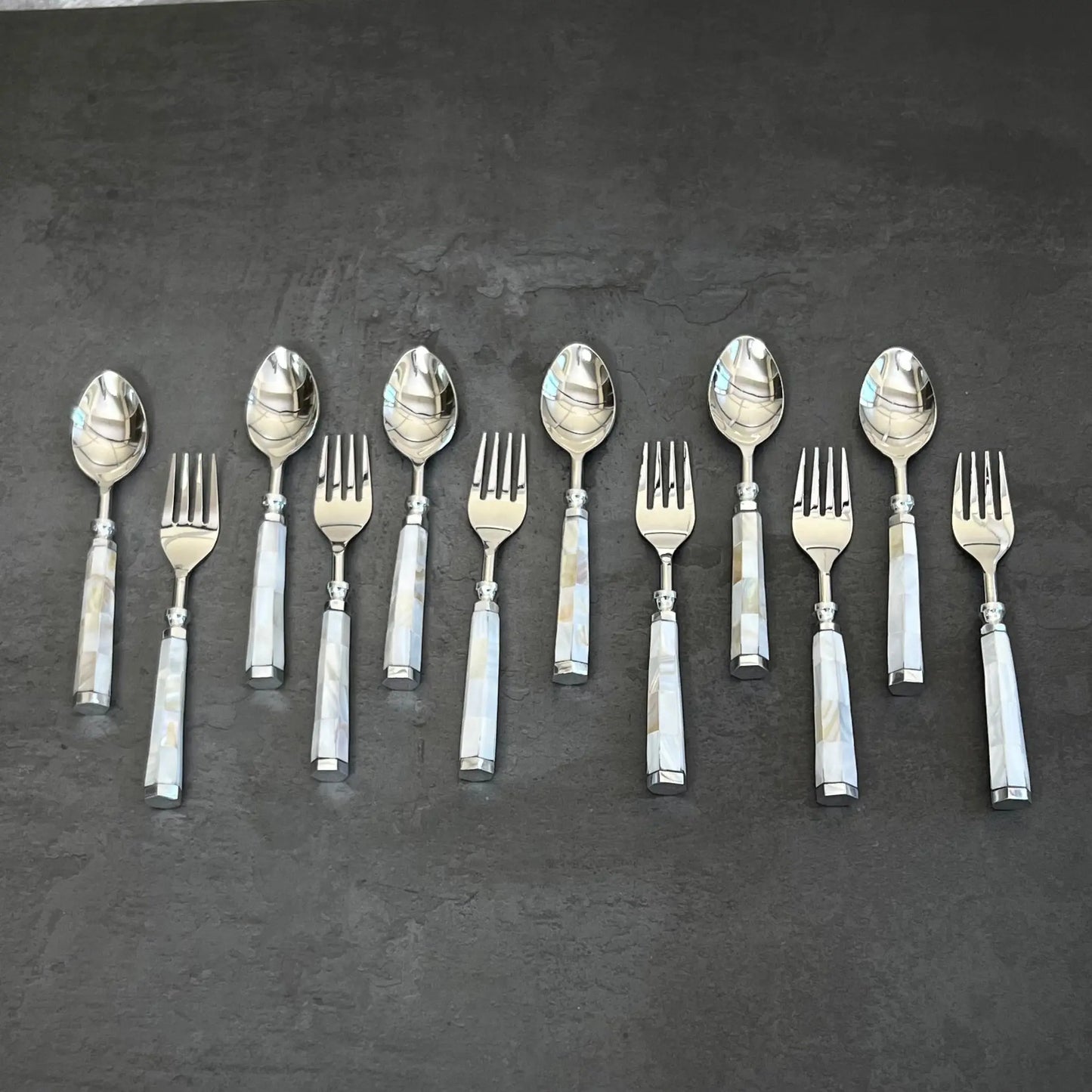 Marble - Cutlery Set of 12 Ichkan