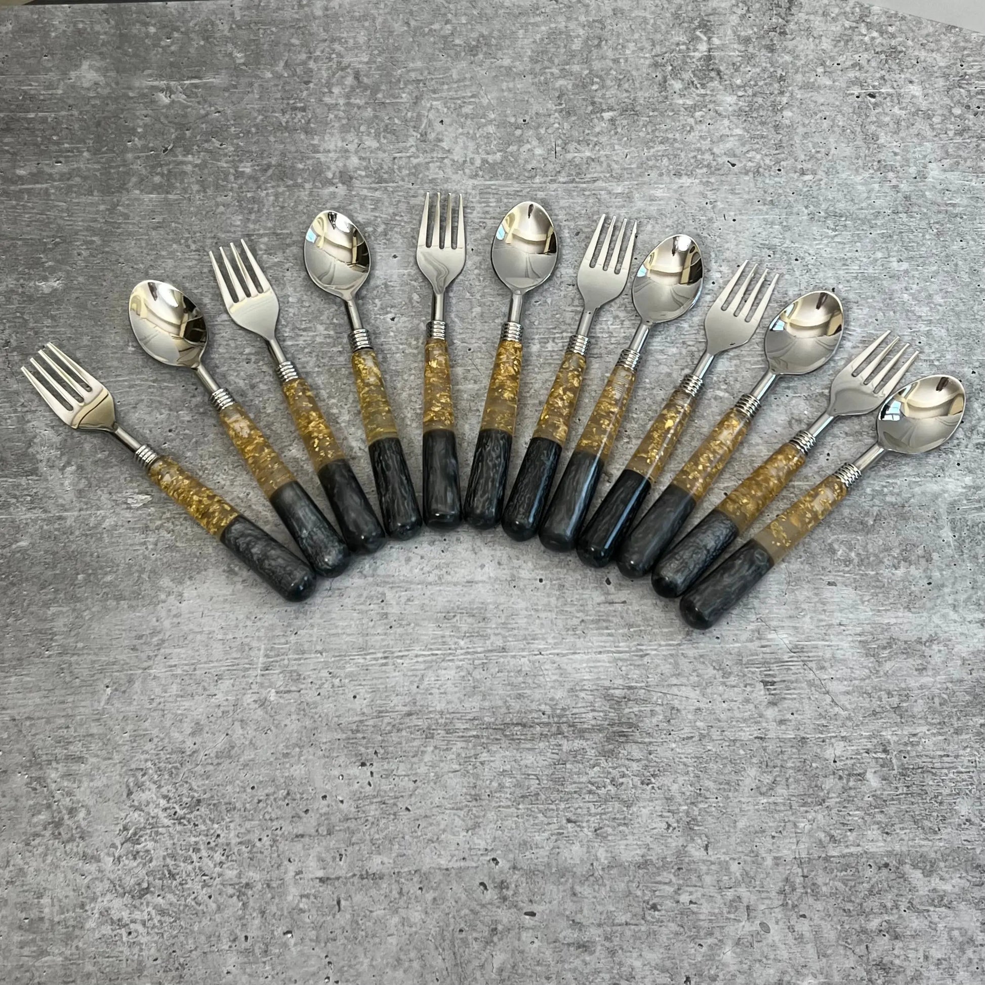 Granite-Cutlery Set of 12 Ichkan