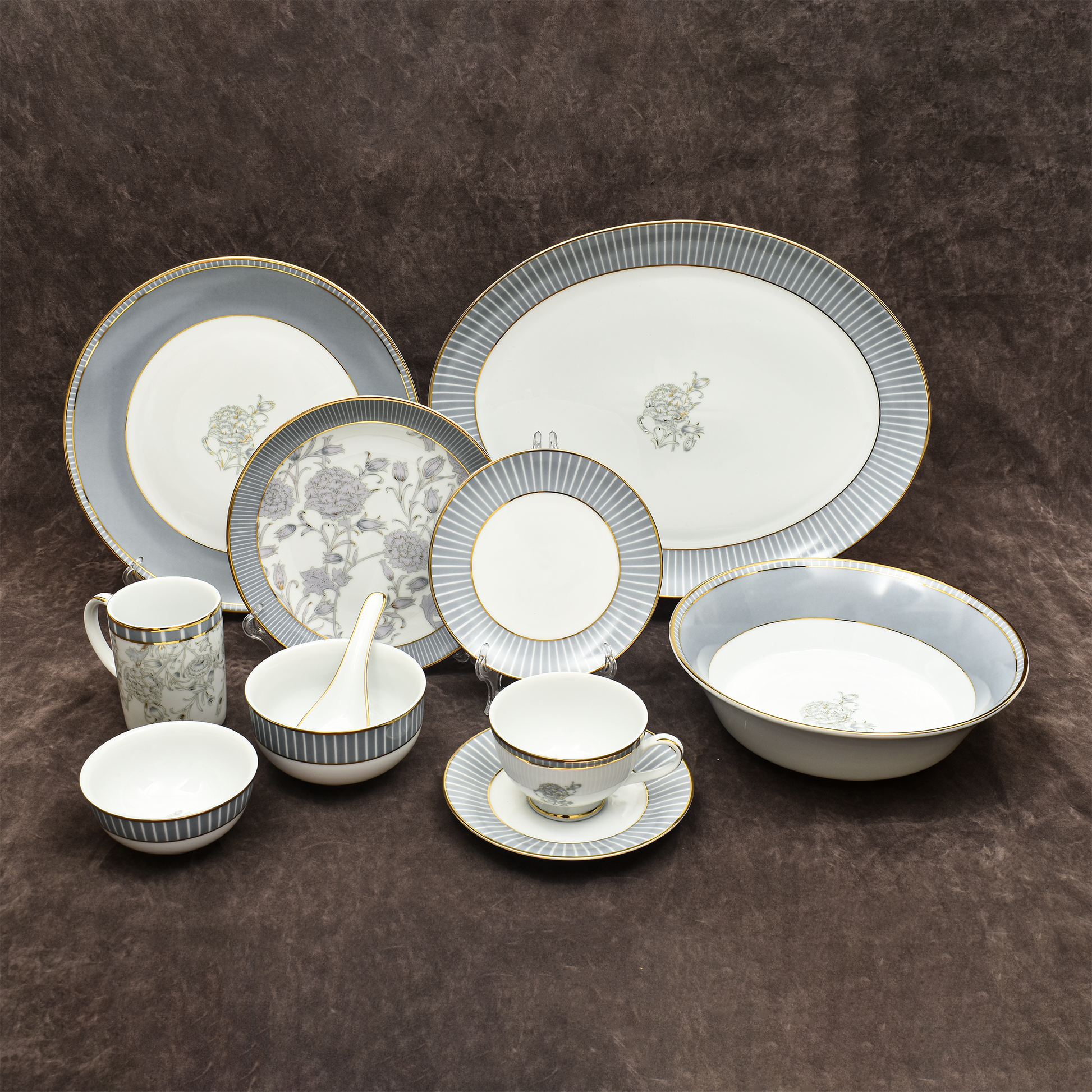 39 pc Dinner set | Grey | Grey Iris ICHKAN