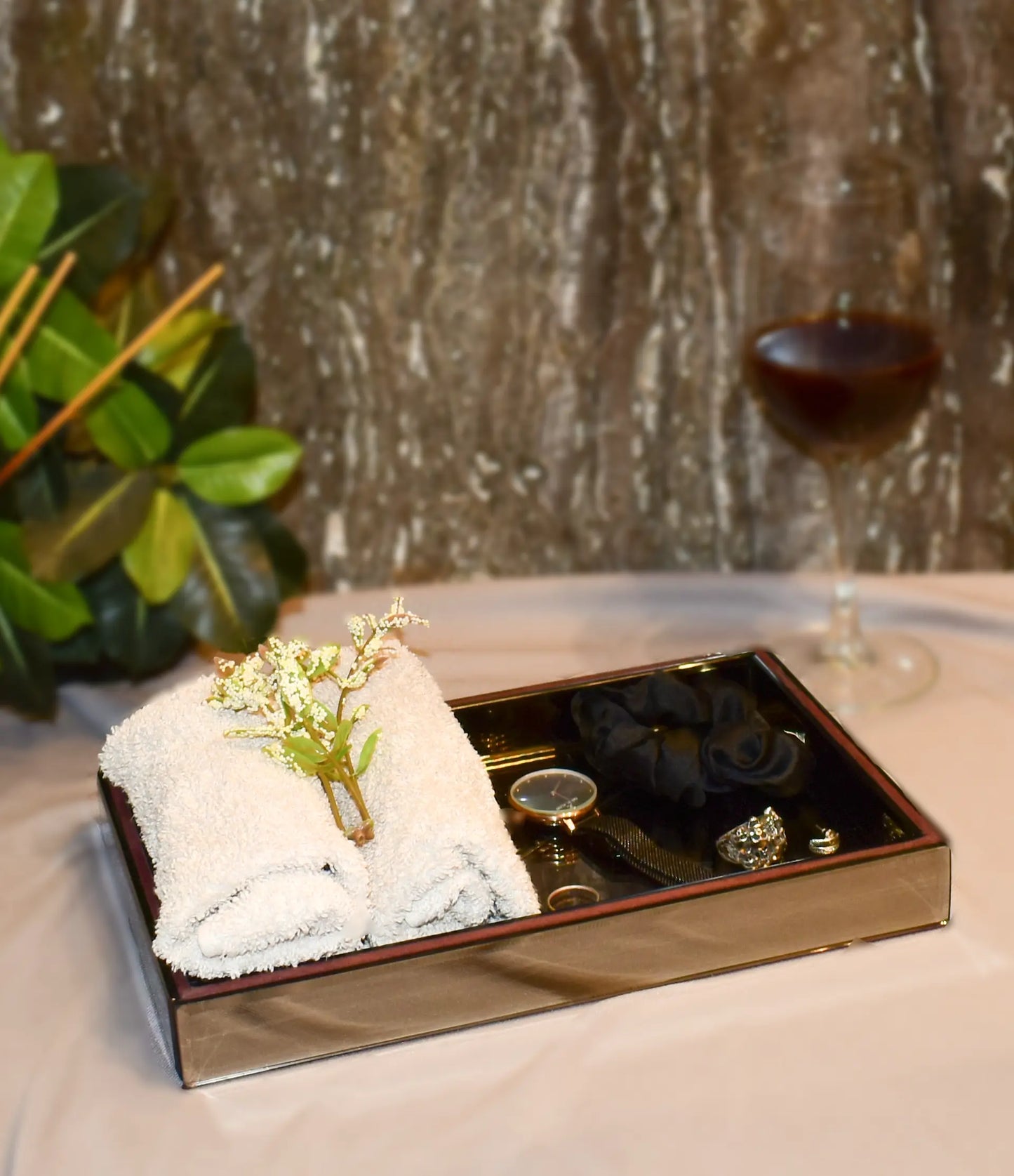 Mirror Towel/Vanity Tray | Brown | Lap Of Luxury Ichkan